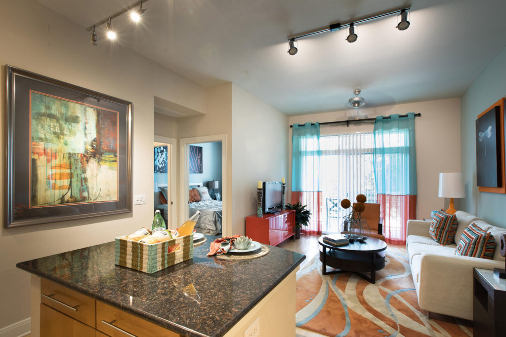 Eclipse Apartments Houston Energy Corridor; downtown Midtown Memorial Park luxury pet friendly apartment homes for rent