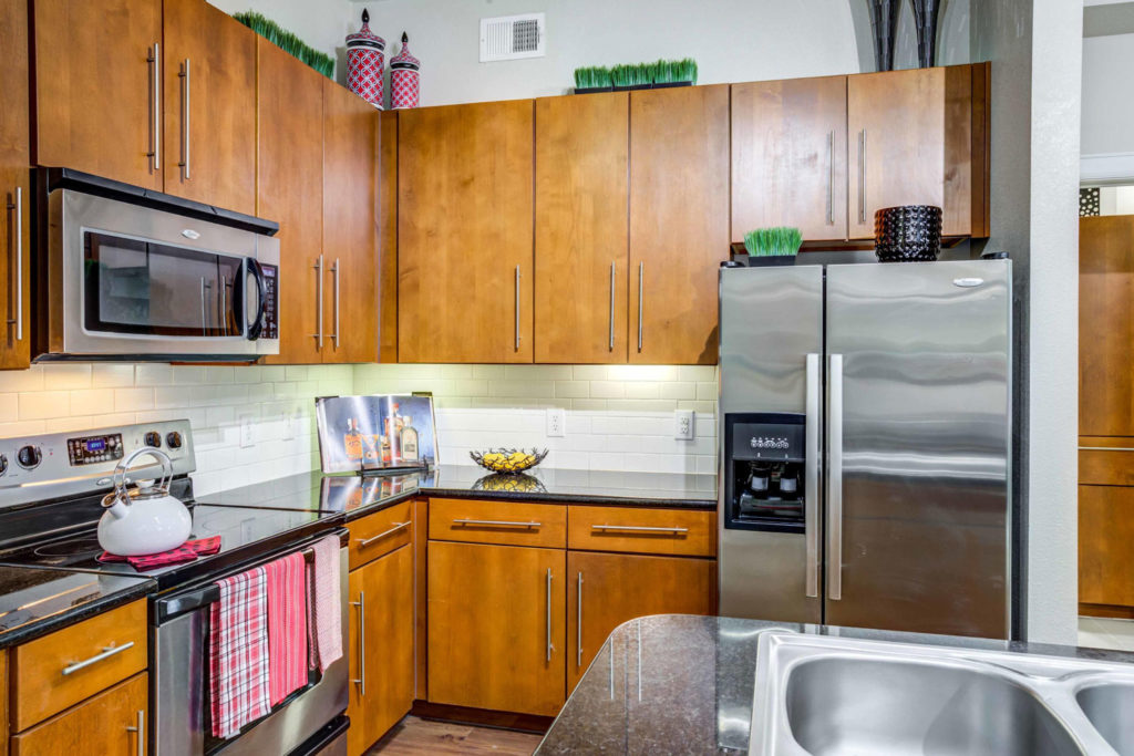 Eclipse Apartments Houston Energy Corridor; downtown Midtown Memorial Park luxury pet friendly apartment homes for rent